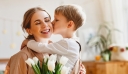 Γιορτή της Μητέρας: Τι να χαρίσεις στη σημαντικότερη γυναίκα της ζωής σου