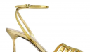Οδηγός αγοράς: Τα stylish χρυσά πέδιλα που θα δώσουν luxury χαρακτήρα στο καλοκαίρι μας