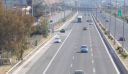 Κίνηση στους δρόμους: Μικροκαθυστερήσεις στην Αττική Οδό στο ρεύμα προς αεροδρόμιο – Πού κολλάει ο Κηφισός