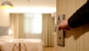 Βόλος: «Μαϊμού» αστυνομικός εξαπάτησε ξενοδόχο