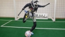 Η υπέροχη ARTEMIS: Το ανθρωπόμορφο ρομπότ που παίζει ποδόσφαιρο και «βάζει τα γυαλιά» στο Λιονέλ Μέσι (Βίντεο)