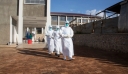 ΗΠΑ: Αίρουν τους περιορισμούς για τους ταξιδιώτες από την Ουγκάντα μετά το τέλος της επιδημίας του Έμπολα