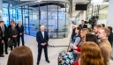 Βλαντιμίρ Πούτιν: Έβαλε παπούτσια με τακούνι σε συνάντηση με φοιτητές