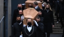 Γαλλία: Πλήθος αντιεμβολιαστών στην κηδεία των εκκεντρικών δίδυμων σταρ της γαλλικής τηλεόρασης, Μπογκντάνοφ
