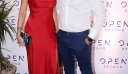 Η Μπέττυ Μαγγίρα με κατακόκκινο εντυπωσιακό slip dress αλά Victoria Beckham