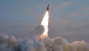 Η Βόρεια Κορέα εκτοξεύει «βαλλιστικό πύραυλο άγνωστου τύπου»