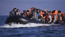 «Ξήλωσαν» κύκλωμα διακίνησης μεταναστών – Τους έφερναν σε ερημικές παραλίες στην Ικαρία και τους έκρυβαν σε ξενοδοχεία