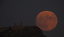 Πανσέληνος: Εντυπωσιακό το «μπλε φεγγάρι» του Αυγούστου – Δείτε φωτογραφίες