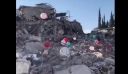 Σεισμός στην Τουρκία: Κρέμασαν μπαλόνια στα συντρίμμια για τα παιδιά που χάθηκαν – Συγκινητικό βίντεο
