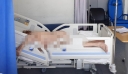 Κύπρος: Εικόνα ντροπής σε κρατικό νοσοκομείο – Ηλικιωμένη έχει αφεθεί γuμνή πάνω στο κρεβάτι