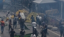 Χάος στη Σρι Λάνκα: Στις φλόγες η κατοικία του πρωθυπουργού μετά την εισβολή διαδηλωτών