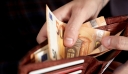 Ανήλικοι στην Πάτρα βρήκαν πορτοφόλι με 700 ευρώ και το παρέδωσαν στην αστυνομία