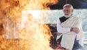 Πέθανε η μητέρα του πρωθυπουργού της Ινδίας – Άναψε ο ίδιος τη νεκρική πυρά