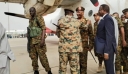 Πόλεμος στο Σουδάν: Ο αρχηγός του στρατού προσγειώνεται στο Πορτ Σουδάν