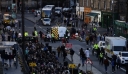 Ατελείωτες ουρές στο Εδιμβούργο – Χιλιάδες Βρετανοί περιμένουν υπομονετικά για να αποτίσουν φόρο τιμής στη βασίλισσα