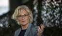 Σε δύσκολη θέση η Γερμανίδα υπουργός Αμυνας γιατί ο γιος της ταξιδεύει με στρατιωτικά ελικόπτερα