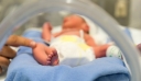 Γυναίκα με κορωνοϊό γέννησε κοριτσάκι στο νοσοκομείο Καστοριάς