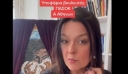 #Getreadywithme: Η Κέλλυ Σταμούλη δείχνει σε βίντεο στο TikTok πώς βάφεται μια υποψήφια βουλευτής του ΠΑΣΟΚ