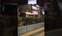 Παλλήνη: Λεωφορείο ξέφυγε της πορείας του και καρφώθηκε σε μαγαζί – Δείτε βίντεο