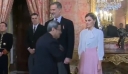 Ισπανία: Ο Ιρανός πρέσβης δεν έδωσε το χέρι του στην βασίλισσα Λετίθια