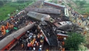 Ινδία: Τους 288 έχουν φτάσει οι νεκροί από τη σύγκρουση τρένων