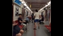 Τορόντο: Η στιγμή που επιβάτης στο Μετρό δέχεται αλλεπάλληλες μαχαιριές πάνω σε καβγά