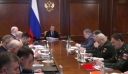 Ρωσία: Ο Μεντβέντεφ επικαλείται τον Στάλιν, ζητώντας αύξηση της παραγωγής όπλων – Δείτε βίντεο