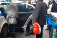 Βίντεο: Ελεγκτής παρέδωσε στην Αστυνομία μητέρα & παιδί για 1,40 ευρώ!