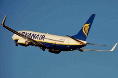 Πότε πρέπει να κλείσετε εισιτήριο με τη Ryanair για πετύχετε τις φθηνότερες τιμές