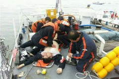 100 αγνοούμενοι και 2 νεκροί από πλοίο που βυθίστηκε στην Nότια Κορέα