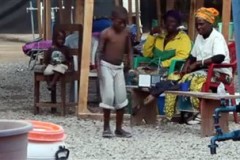 Video – Ο 11χρονος που «νίκησε» τον Έμπολα χορεύοντας