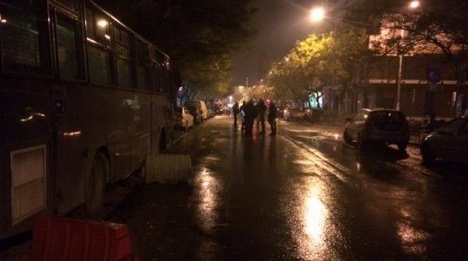 Θεσσαλονίκη – Επίθεση με μολότοφ εναντίον αστυνομικών στο κέντρο της πόλης