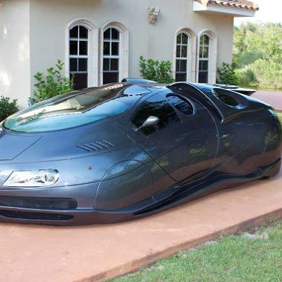 Το αυτοκίνητο του μέλλοντος    βολτάρει στους δρόμους της Φλόριντα!!