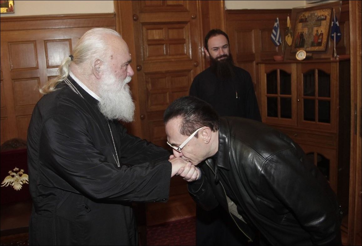 Με ποιόν διάσημο τραγουδιστή συναντήθηκε ο Αρχιεπίσκοπος Ιερώνυμος και γιατί..; (pics)
