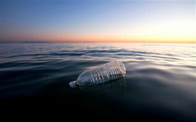 Θάλασσες σκουπιδότοποι: Οκτώ τόνοι πλαστικών απόβλητων κάθε χρόνο στους ωκεανούς
