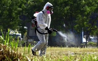 Η Περιφέρεια Αττικής θα ξεκινήσει άμεσα τους ψεκασμούς για τα κουνούπια