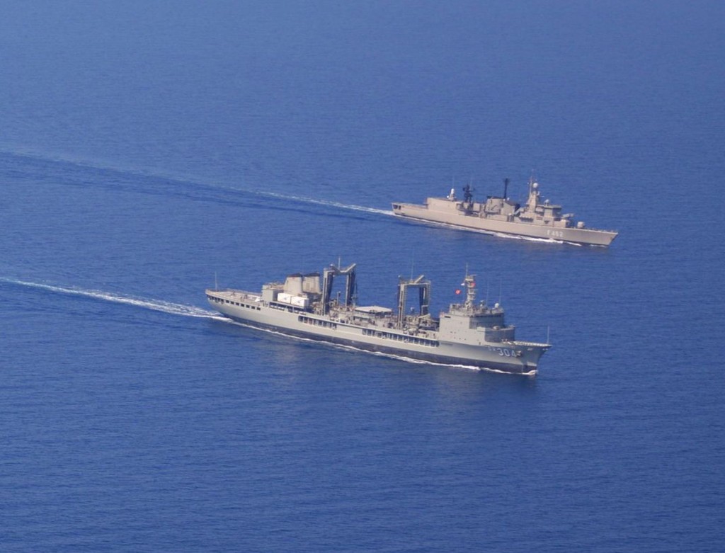 Σκάφη του ΠΝ ασκούνται με το Ναυτικό της Αυστραλίας & ΝΖηλανδίας στην Περιοχή Καρπάθου-ρόδου [photo]