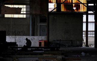 Άθλιες συνθήκες ζωής σε εγκαταλελειμμένα κτίρια
