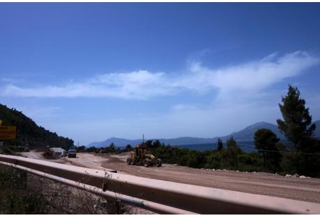 Φτιάχνονται λάμπες και καθαρίζονται δρόμοι  -Παρεμβάσεις στο οδικό δίκτυo – Δυτική Ελλάδα