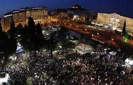 Ο ελληνικός λαός δεν τρομοκρατείται, λέει όχι στα τελεσίγραφα – Δευτέρα στο Σύνταγμα