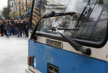 Αυξημένες περιπολίες στα Δεμένικα για τις επιθέσεις με πέτρες σε διερχόμενα λεωφορεία – Αχαΐα