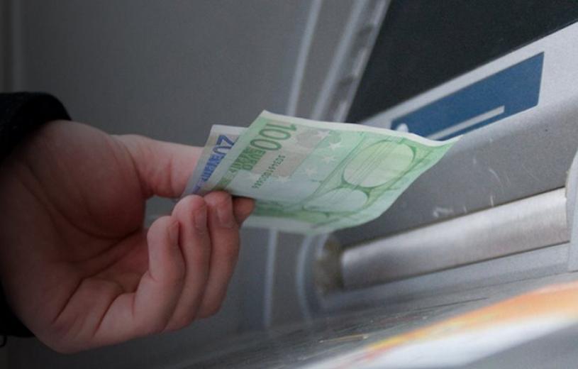 Ανοίγουν αύριο οι τράπεζες – Σωρευτικές αναλήψεις μέχρι 420 ευρώ εβδομαδιαίως
