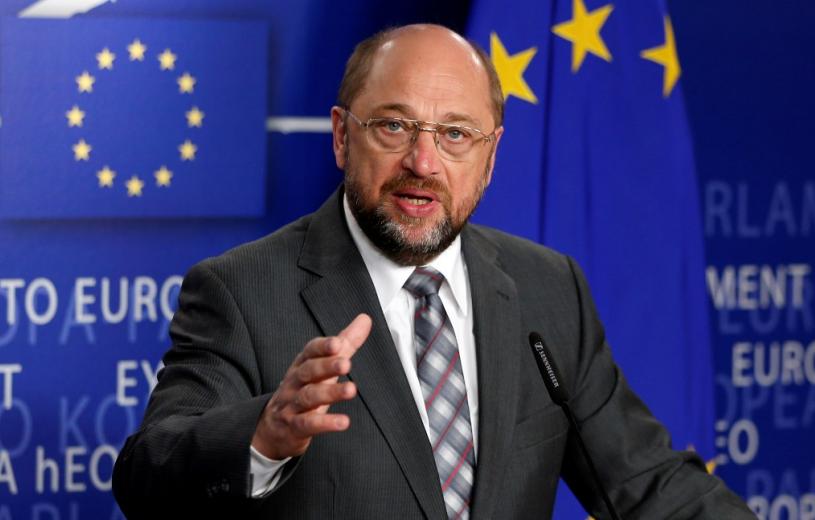 Σουλτς: Στην κόψη του ξυραφιού οι διαπραγματεύσεις, κίνδυνος να αποσυντεθεί η Ευρωζώνη
