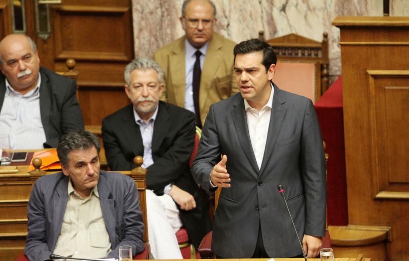 Τσίπρας: Αν κάποιοι πιστεύουν ότι μπορούμε να δίνουμε στους συνταξιούχους χαρτάκια iou αντί για συντάξεις, ας βγουν να το εξηγήσουν στον ελληνικό λαό
