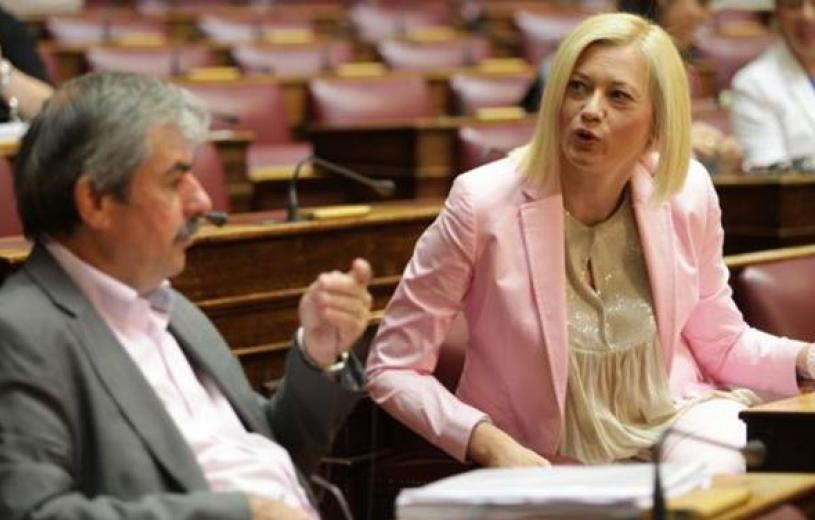 Εκπρόθεσμη καταβολή ασφαλιστικών εισφορών ζητούν 5 βουλευτές του ΣΥΡΙΖΑ