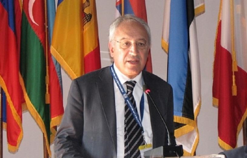 Ο υπηρεσιακός υπουργός  Σπ. Φλογαΐτης υπονόμευε την εξωτερική πολιτική της Ελλάδας για το Κυπριακό και τα Σκόπια
