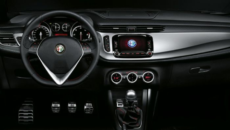 Αποκαλύφθηκε η Alfa Romeo Giulietta Sprint Speciale (pics)