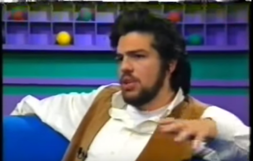 Όταν ο Τσίπρας ήταν καλεσμένος σε τηλεοπτική εκπομπή πριν από 20 χρόνια (δείτε τα video)