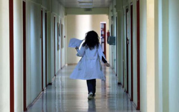 «Άμεσος κίνδυνος από την εκπνοή των συμβάσεων των Νοσηλευτών ΜΕΘ του ΚΕΕΛΠΝΟ»
