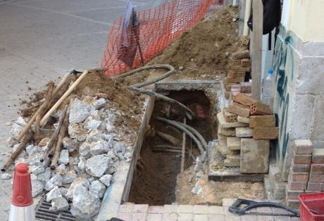 Πάτρα: Εργασίες ξανά στον πεζόδρομο της Ρήγα Φεραίου – Τί αναζητούν τα συνεργεία